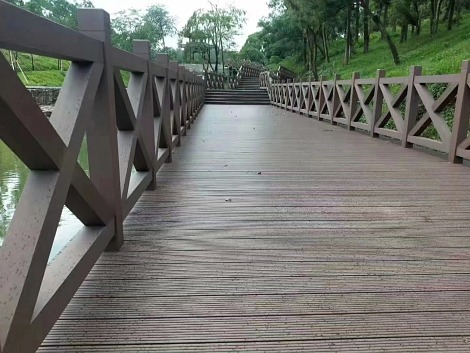 瀘水塑木地板工程案例